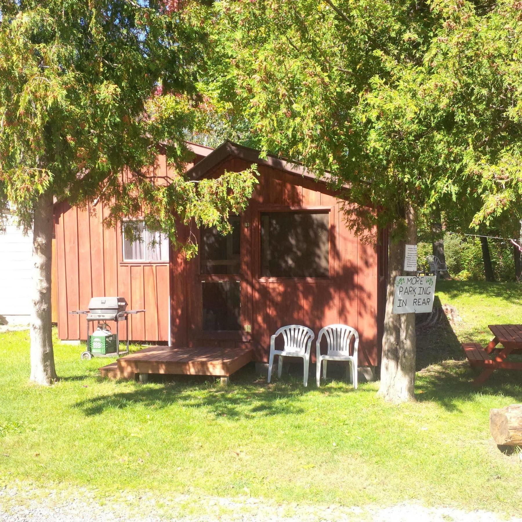 Marble Lake Lodge Cloyne 외부 사진